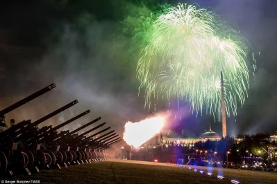 Russia shows off military muscle at Victory Day parade