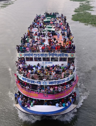 BIWTC authorities say they made announcements to warn staff of different launch services to prevent overloading of the launches but the problem persists | Mahmud Hossain Opu/Dhaka Tribune