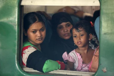 Railway officials said some trains were 10-20 minutes late on Friday as a massive number of passengers boarded each train, which takes time | Syed Zakir Hossain/Dhaka Tribune
