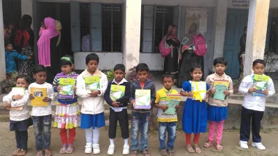 Bagerhat students receive new textbooks on January 1, 2018 | Dhaka Tribune
