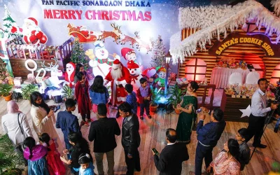 People gather around as Santa greets the kids at a Christmas gathering on December 25 at the Pan Pacific Sonargaon Hotel | Mehedi Hasan/Dhaka Tribune