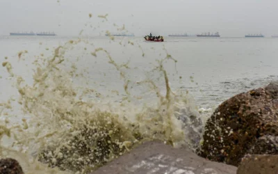 Mora was centred at around 385km south of Chittagong port and 305km south of Coxu2019s Bazar port around 7pm on Monday, according to a report published on the website of the Bangladesh Meteorological Department. The report says, the storm is likely to intensify further and hit the coast between Coxu2019s Bazar and Chittagong by Tuesday morning | Rabin Chowdhury/Dhaka Tribune