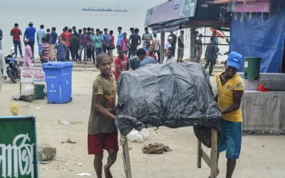 Locals have been asked to evacuate to safe locations, especially storm shelters | Rabin Chowdhury/Dhaka Tribune