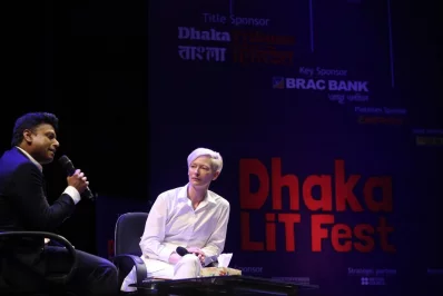 Dhaka Lit Fest Director Ahsan Akbar and Oscar-winning actress Tilda Swinton at a DLF session on Day 2 of the Dhaka Lit Fest 2017 | Syed Zakir Hossain/Dhaka Tribune