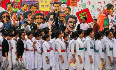 Numerous school students took part in programmes on Ekushey February, ensuring that the endeavours of the past are not forgotten rnPhoto: Mehedi Hasan/Dhaka Tribune