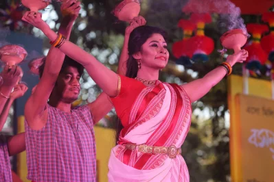 Soulful poetry and bedazzling dance performances continue throughout the day  | Syed Zakir Hossain/Dhaka Tribune