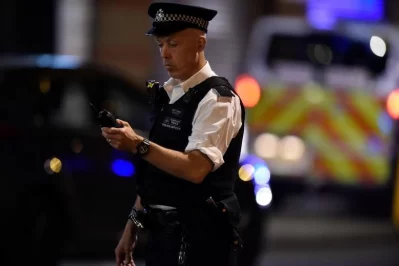 Police attend to an incident on London Bridge in London, Britain, June 3, 2017/REUTERSrn