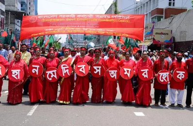 Worker groups and trade unions, political parties, different government and socio-cultural and professional organisations have chalked out elaborate programmes for observing the day. Photo: Mahmud Hossain Opu/Dhaka Tribune