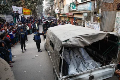 The bodies of the three militants at the Nakhalpara hideout awaiting transfer to Suhrawardy Medical College morgue for autopsy | Mehedi Hasan/Dhaka Tribune