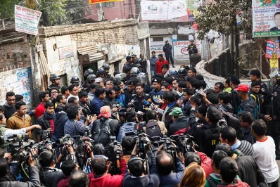 RAB Spokesman Commander Mufti Mahmud Khan addresses media in front of the militant den in Dhakas Nakhalpara following the raid on Friday, January 12, 2018 | Mehedi Hasan/Dhaka Tribune