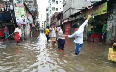 But of course, there are always unseen pitfalls (potholes) on the roads submerged | Mahmud Hossain Opu/Dhaka Tribune