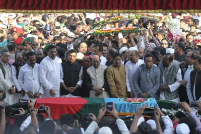 Politicians at Army Stadium to pay their last respects to the late mayor | Rajib Dhar/Dhaka Tribune