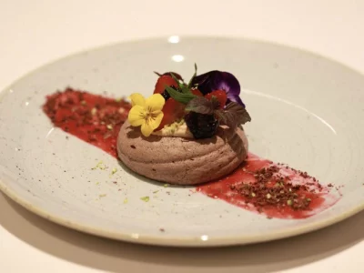 Mini Chocolate Pavlova