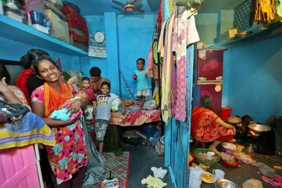 A family of nine living in a 8x10 feet room in the Geneva camp in Mohammadpur | Syed Zakir Hossain/Dhaka Tribune