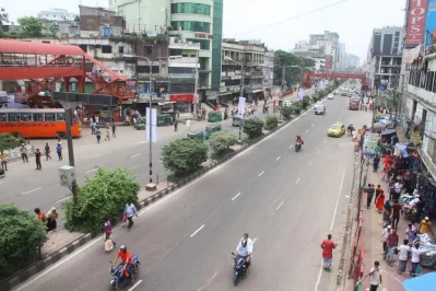 Even the busiest of places in Dhaka, such as Farmgate, are nearly devoid of vehicles and people - Mahmud Hossain Opu/Dhaka Tribune