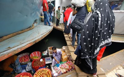 The long journey is fraught with expensive onboard food. Travelling salesmen make modest fortunes by peddling their food products to passengers | Mahmud Hossain Opu/Dhaka Tribune