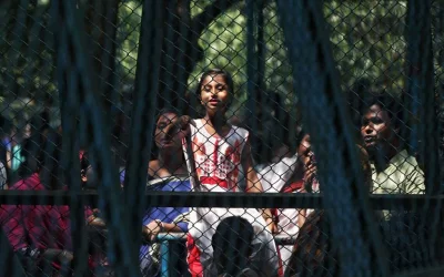 The National Zoo in Mirpur seldom sees much crowd all year around. But during extended holidays like Eid, sales pick up as families head to the zoo | Rajib Dhar/Dhaka Tribune