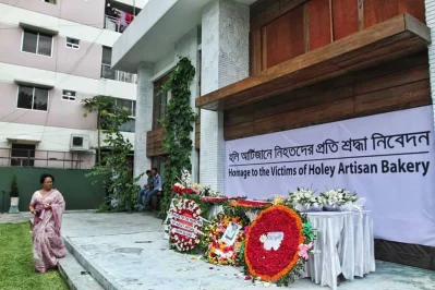 Floral wreaths in remembrance of those who tragically died in the attack | Rajib Dhar/Dhaka Tribune