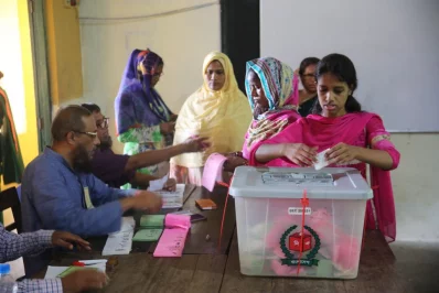 A woman casting her vote in the city corporation polls in BarisalnSyed Zakir Hossain/Dhaka Tribune