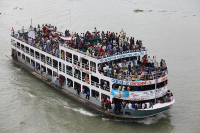 A vessel carrying people heading home for Eid leaves Dhakas Sadarghat terminal, August 20, 2018 Mahmud Hossain Opu