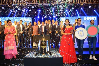 In the presence of distinguished personalities, the Bangabandhu Gold Cup trophy was unveiled Saturday at Pan Pacific Sonargaon Hotel in Dhaka amid a glitzy ceremony n MD MANIK 