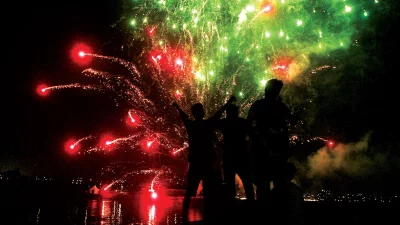 Fireworks at Hatirjheel celebrating Bangladeshs 20,000MW electricity capacity | Rajib Dhar