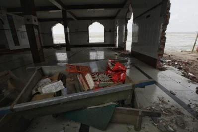 Padma River Erosion hits Naria