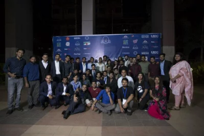  IUB Ascension organizing committee in 2016 consisted of 40 members; in 2017 it increased to 72, and in 2018 it reached 113. In this photo most of the members of that committee can be seen, as fitting them all into one frame is a challenge. 