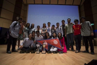  Just as last year, the Debate Network Nepal brought the biggest contingent of debaters and adjudicators to Bangladesh. Only this time they left with trophies: championship in inter-school category and runners-up in novice category. 