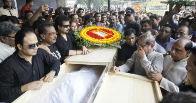 Bachchus body arrives at the Shaheed Minar around 10:22am on October 19, 2018 Mahmud Hossain Opu/Dhaka Tribune