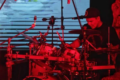 Nafeez from Arbovirus performs at Drum Day