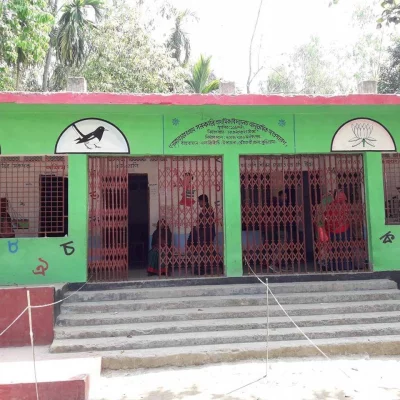 Upazila Parishad voting was suspended after outside parties tried to keep casting votes at Govt Primary School in Roumari upazila, Kurigram Dhaka Tribune