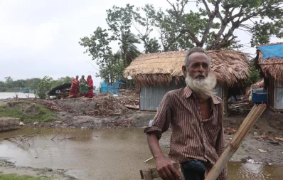 Destruction in the wake of Cyclone Fani in Bidyar Bahon village of Mongla | Syed Zakir Hossain/Dhaka Tribune