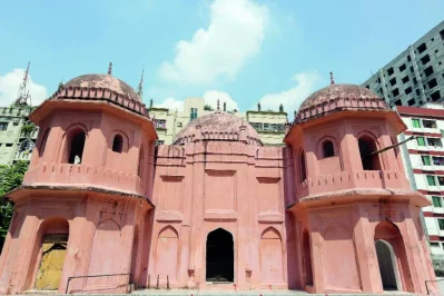 Sat Gambuj mosque in Dhaka