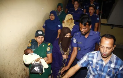 Police escort the accused  after verdict at Women and Children Repression Prevention Tribunal premises in Feni on Thursday, October 24, 2019nDhaka Tribune