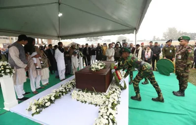 Delegations on behalf of President M Abdul Hamid and Prime Minister Sheikh pay their homage by placing wreaths on Sir Abeds coffin  at Army Stadium on Sunday, December 22, 2019 | Mahmud Hossain Opu/Dhaka Tribune