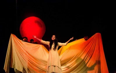 Bangladesh Shilpakala Academy is going to stage Opera theatre troupes 11th production Hat Bariye Dao on March 15 at 7 pm, at the Studio Theatre Hall. The play is a theatre adaptation of Italian journalist and novelist Oriana Fallacis most acclaimed novel Letter to a Child Never Born. The play was later translated by Anu Muhammad Collected