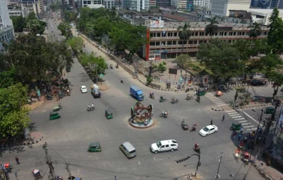 Light traffic flows through the always busy Zero Point area of Dhakau2019s Gulistan area on the first day of the week-long lockdown on Monday Mehedi Hasan/Dhaka Tribune