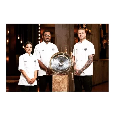 Kishwar poses with this seasonu2019s first runner-up Pete and the winner Justinnn