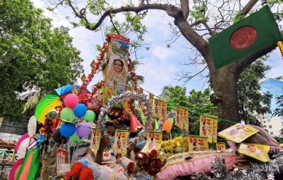On the occasion of Sheikh Hasinas birthday, a group of Awami League supporters organized a joyous procession in the Press Club area on September 28, 2021 Mahmud Hossain Opu/ Dhaka Tribune