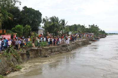In pictures: Padma erosion turns worse in Mushiganj