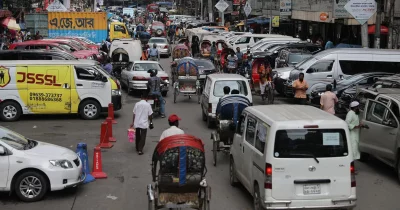 In pictures: Illegal parking occupying Dhaka streets