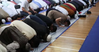 Muslims of Mexicos Islamic community attend Eid-ul-Fitr prayers to mark the end of the holy fasting month of Ramadan in Mexico City, Mexico April 21, 2023 Reuters