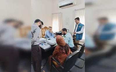 File photo of Anti-Corruption Commission’s raid. Photo: Bangla Tribune
