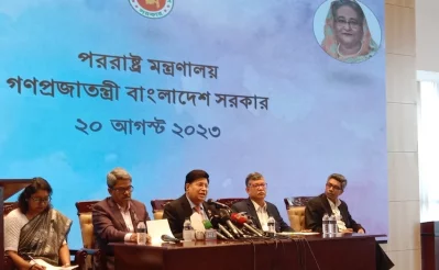 Foreign Minister Dr AK Abdul Momen speaks to the reporters regarding Prime Minister Sheikh Hasina&rsquo;s BRICS meeting on Sunday, August 20, 2023. Photo: Dhaka Tribune