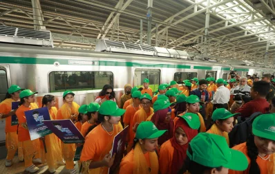 The image shows the gathering of underprivileged children at the metro rail station in Dhaka on Wednesday, October 18, 2023. Photo: Mahmud Hossain Opu/ Dhaka Tribune