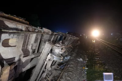 The photo shows the derailed train which meets with a tragic accident in Kishoreganj on Monday afternoon, October 23, 2023. Photo: Mahmud Hossain Opu/ Dhaka Tribune
