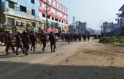A clash breaks out between RMG workers and police in Ashulia`s Jamgora area when the workers tried to block Abdullahpur-Bypal road on Saturday, November 4, 2023. Photo: Dhaka Tribune