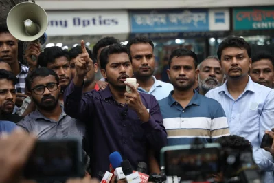 Gono Odhikar Parishad President Nurul Haque Nur speaks at a protest rally in Dhaka on Thursday, November 16, 2023. Photo: Mahmud Hossain Opu/Dhaka Tribune