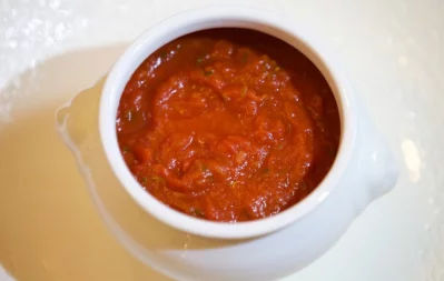 The image shows some tomato puree. Photo: Pixabay